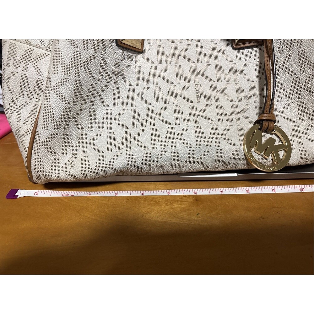 Michael Kors Kirby Purse With Dust Bag - Picture 5 of 9